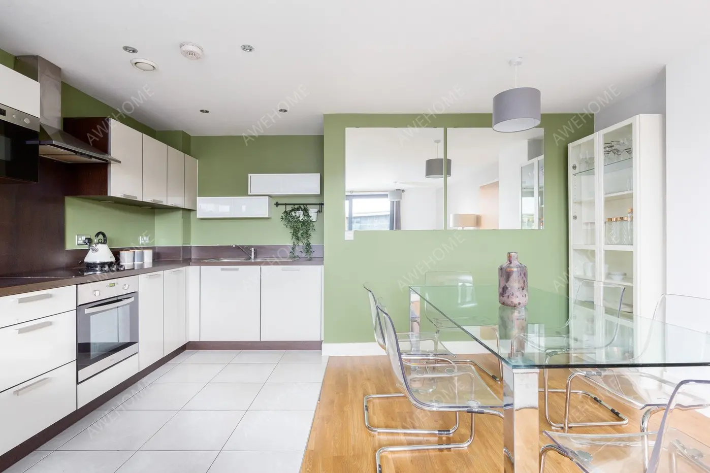 LondonCelebrities Rentals[Celebrities]Surrey Quays Road