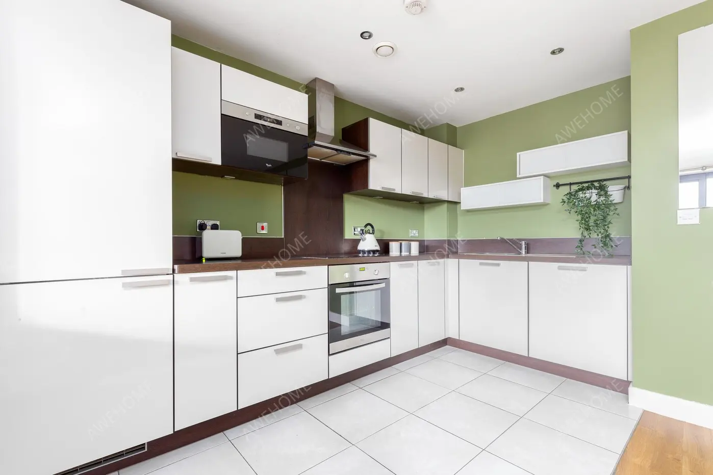 LondonCelebrities Rentals[Celebrities]Surrey Quays Road