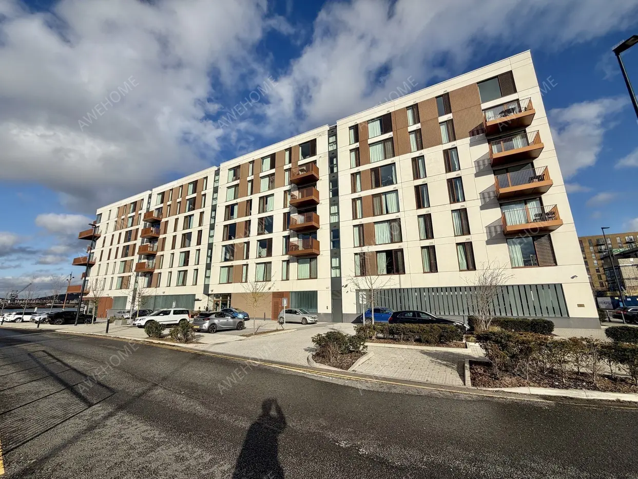 Londonshort-term accommodation Rentals[short-term accommodation]Gillingham Gate Road