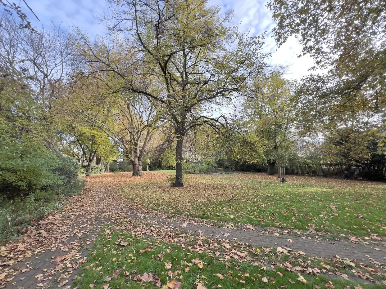 London RentalsMarket Road