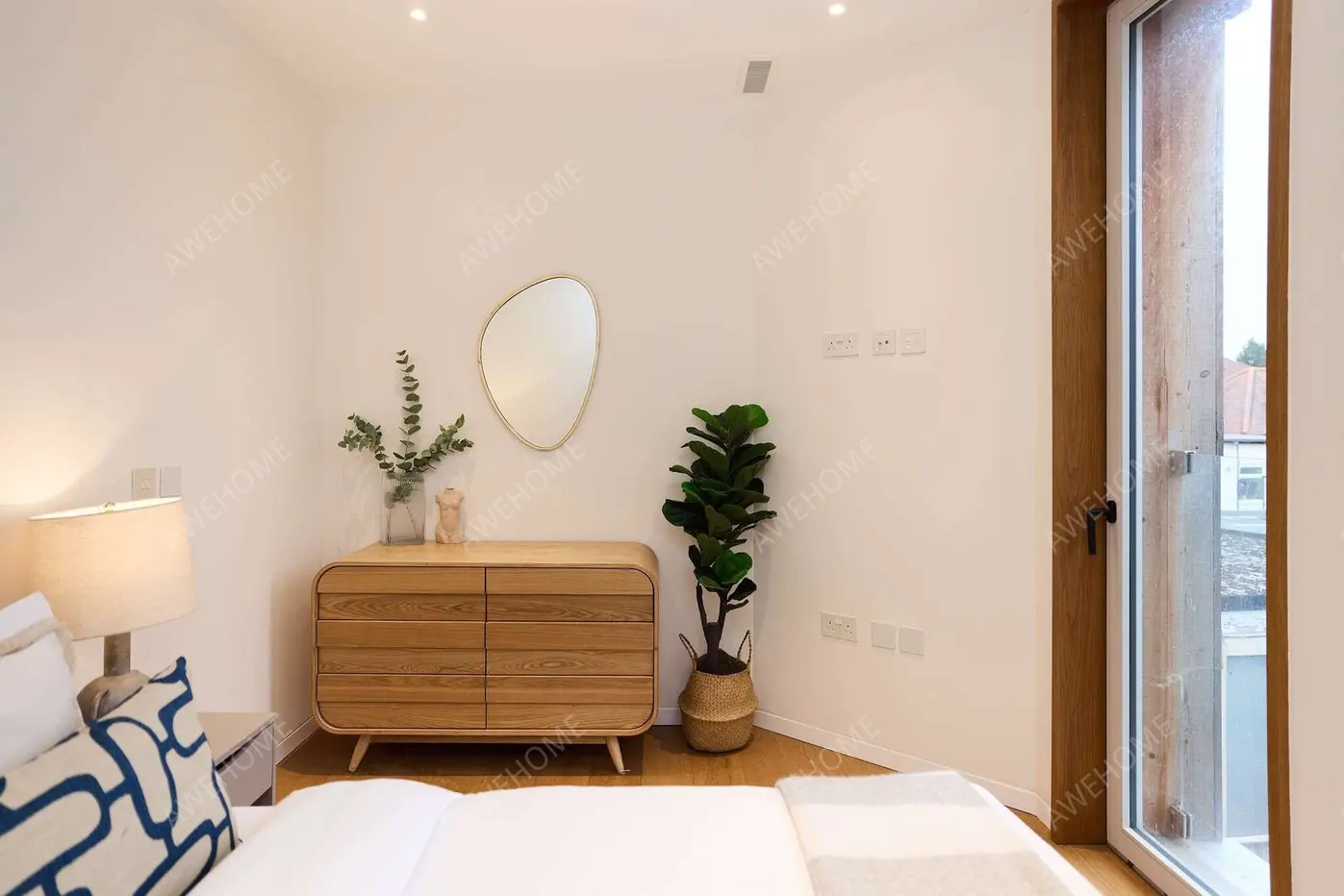 London RentalsCrowntree Mews