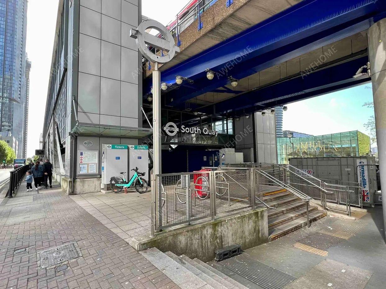 London RentalsPan Peninsula Square