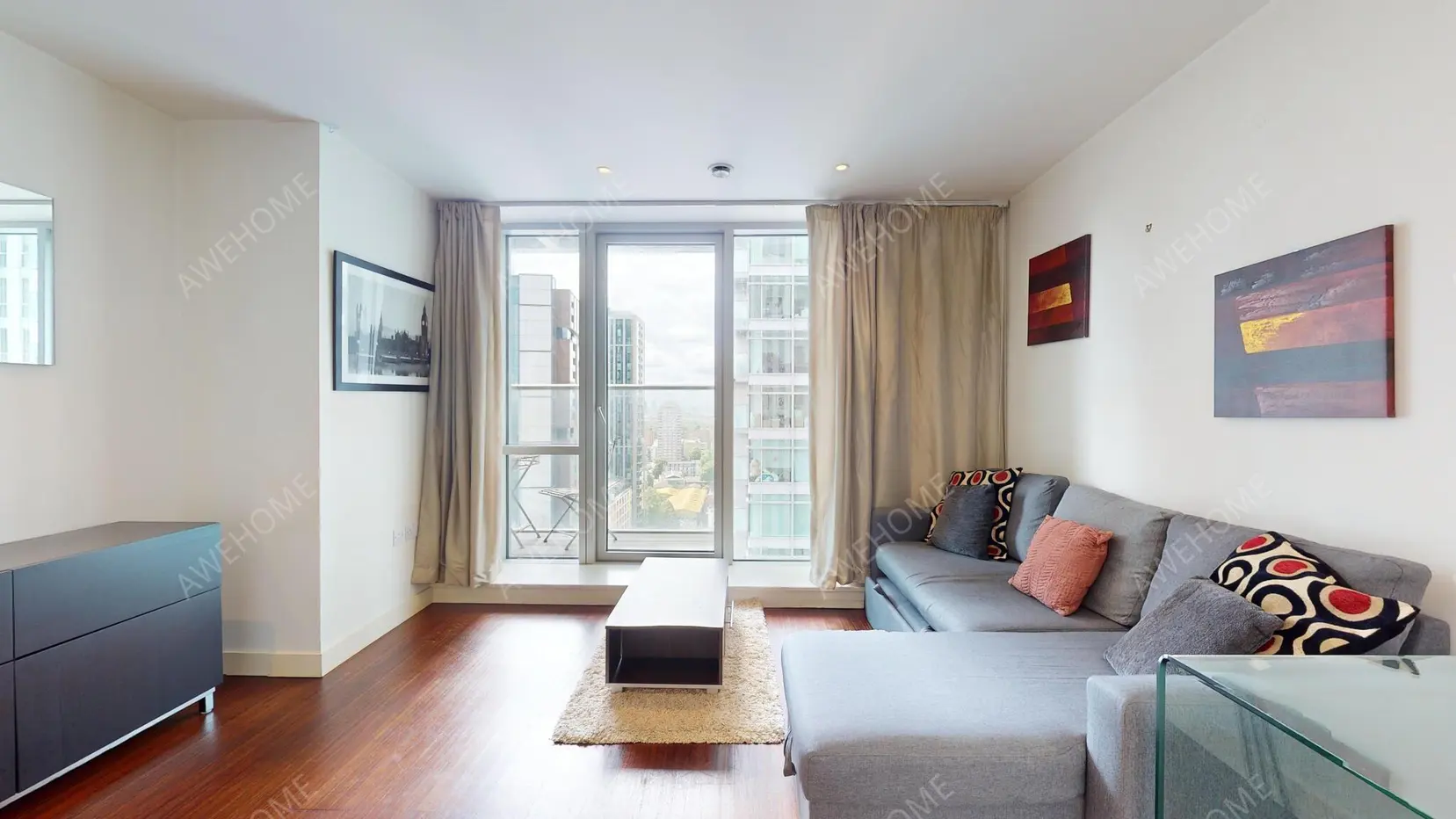 London RentalsPan Peninsula Square