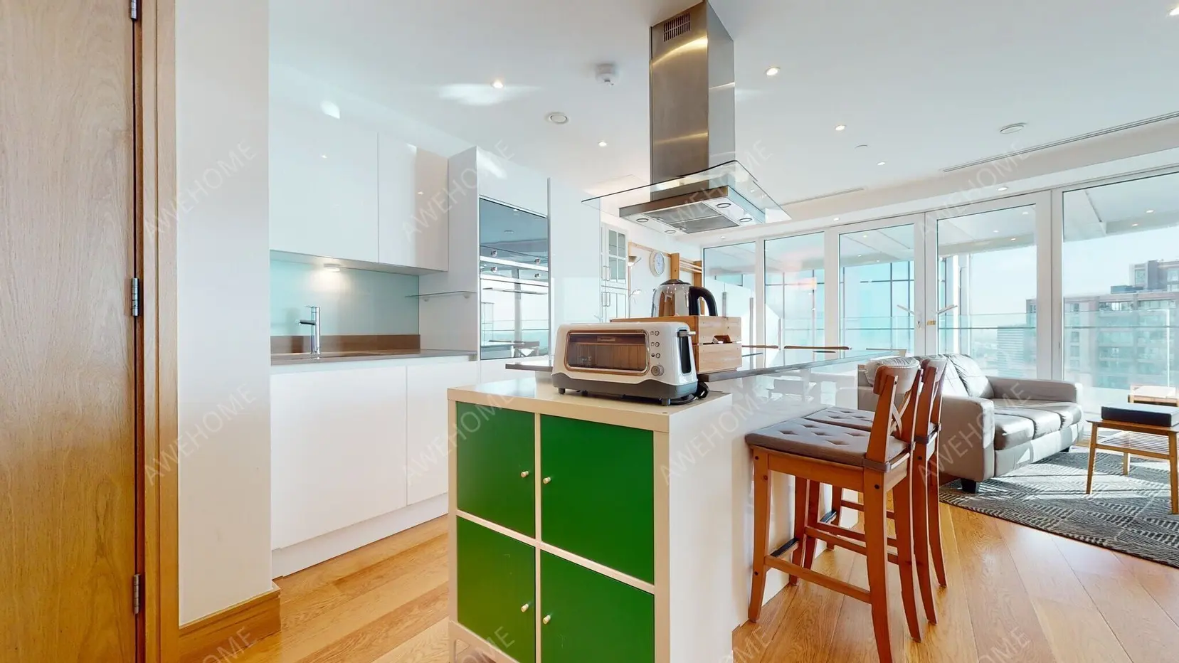 London RentalsCrossharbour Plaza