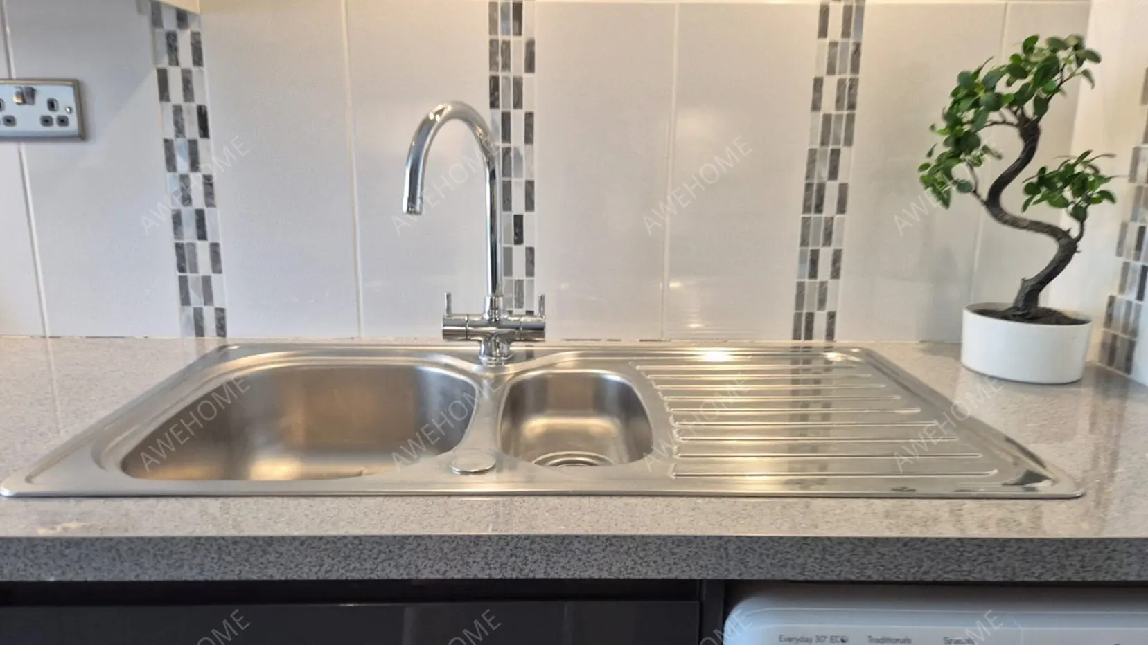 London RentalsCharlotte Despard Avenue