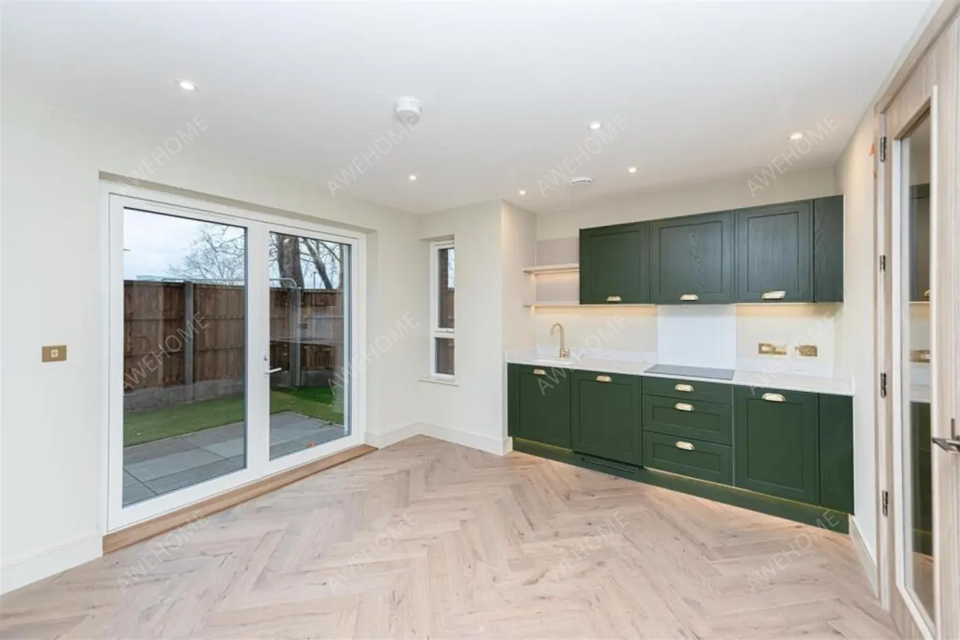 London RentalsFairway Drive