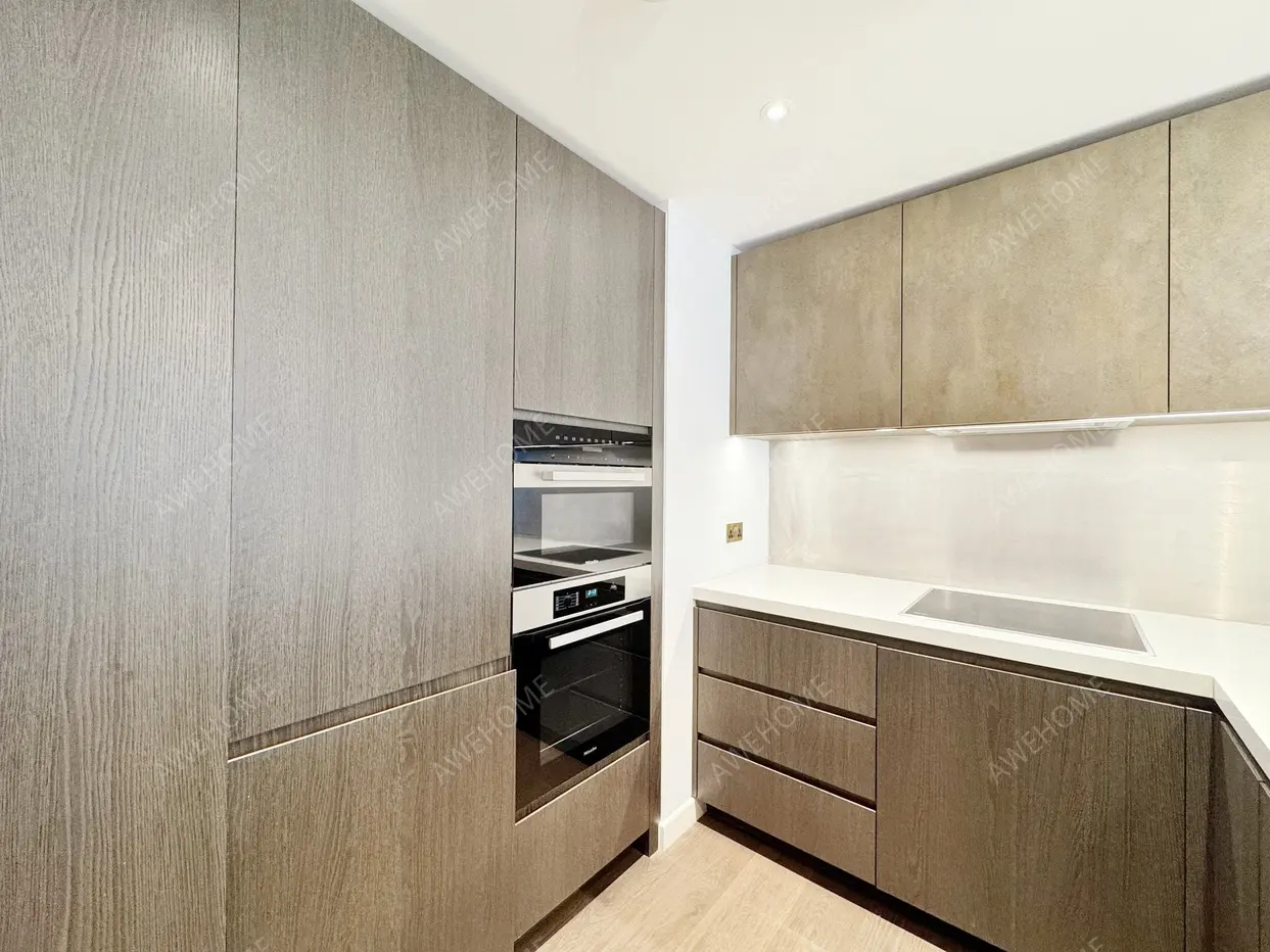 LondonPersonal housing Rentals[Personal housing]Carnation Way