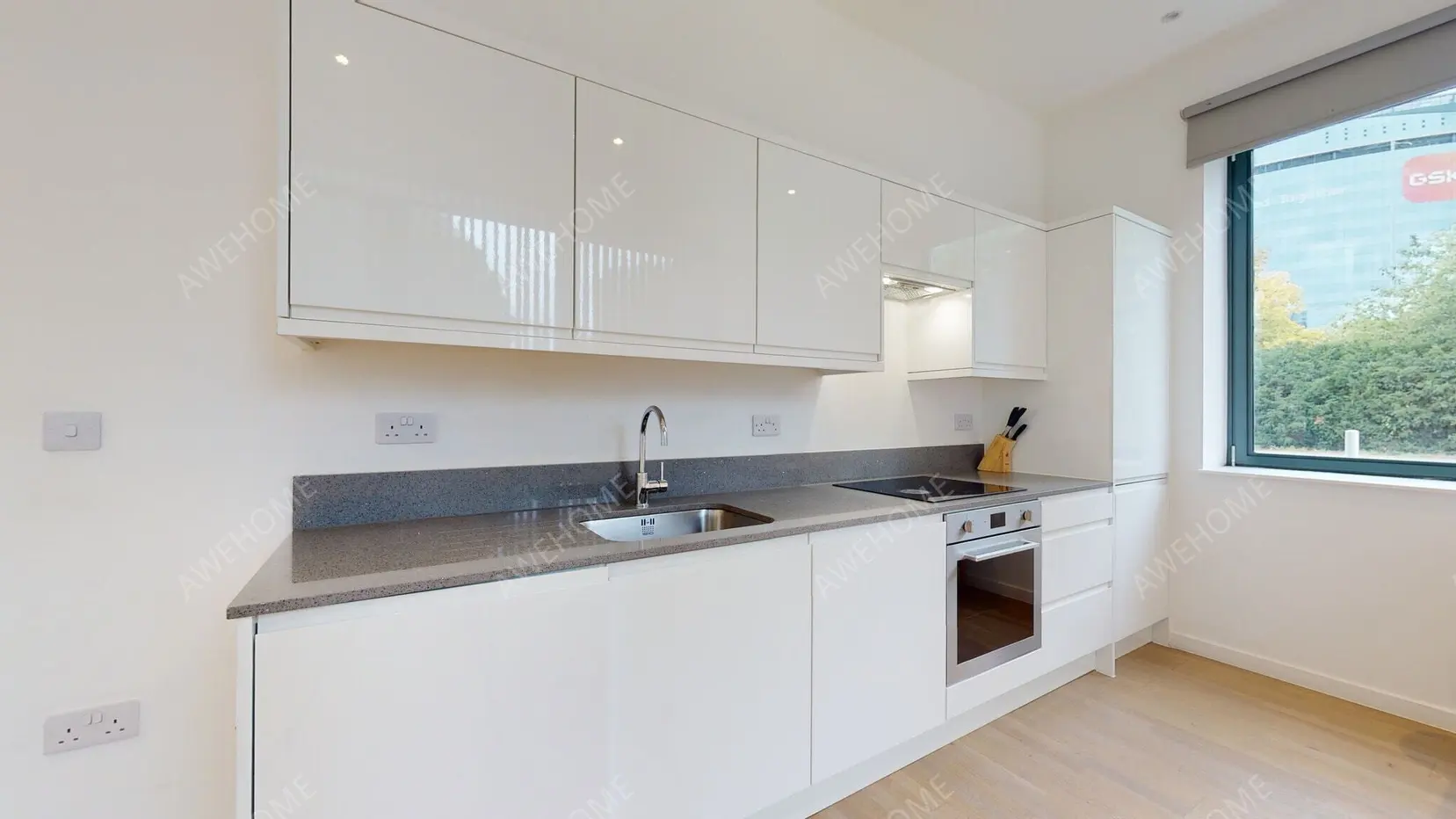 London RentalsRiverbank Way