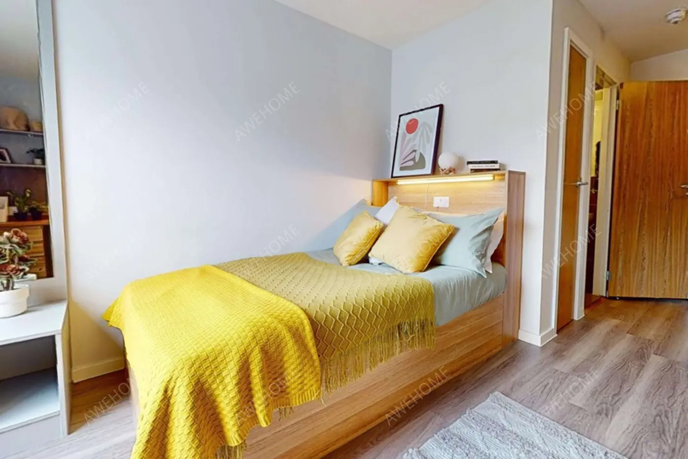 Londonshort-term accommodation Rentals[short-term accommodation]Lakeside Way