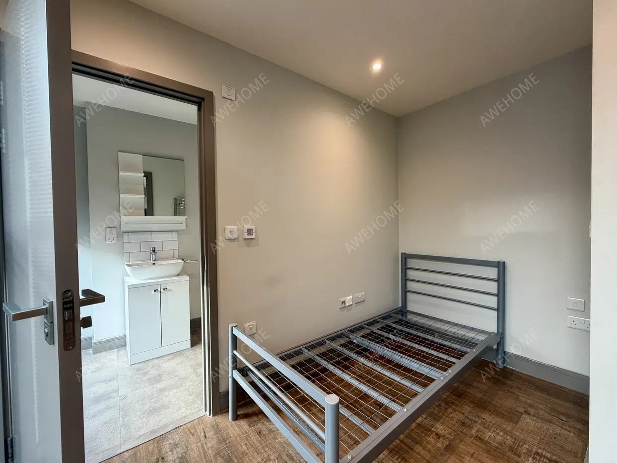 倫敦租房Week Street