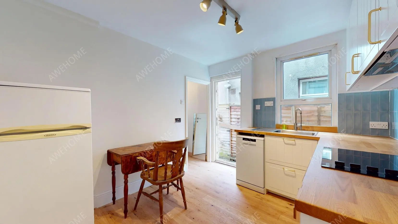 London RentalsSouth Esk Road