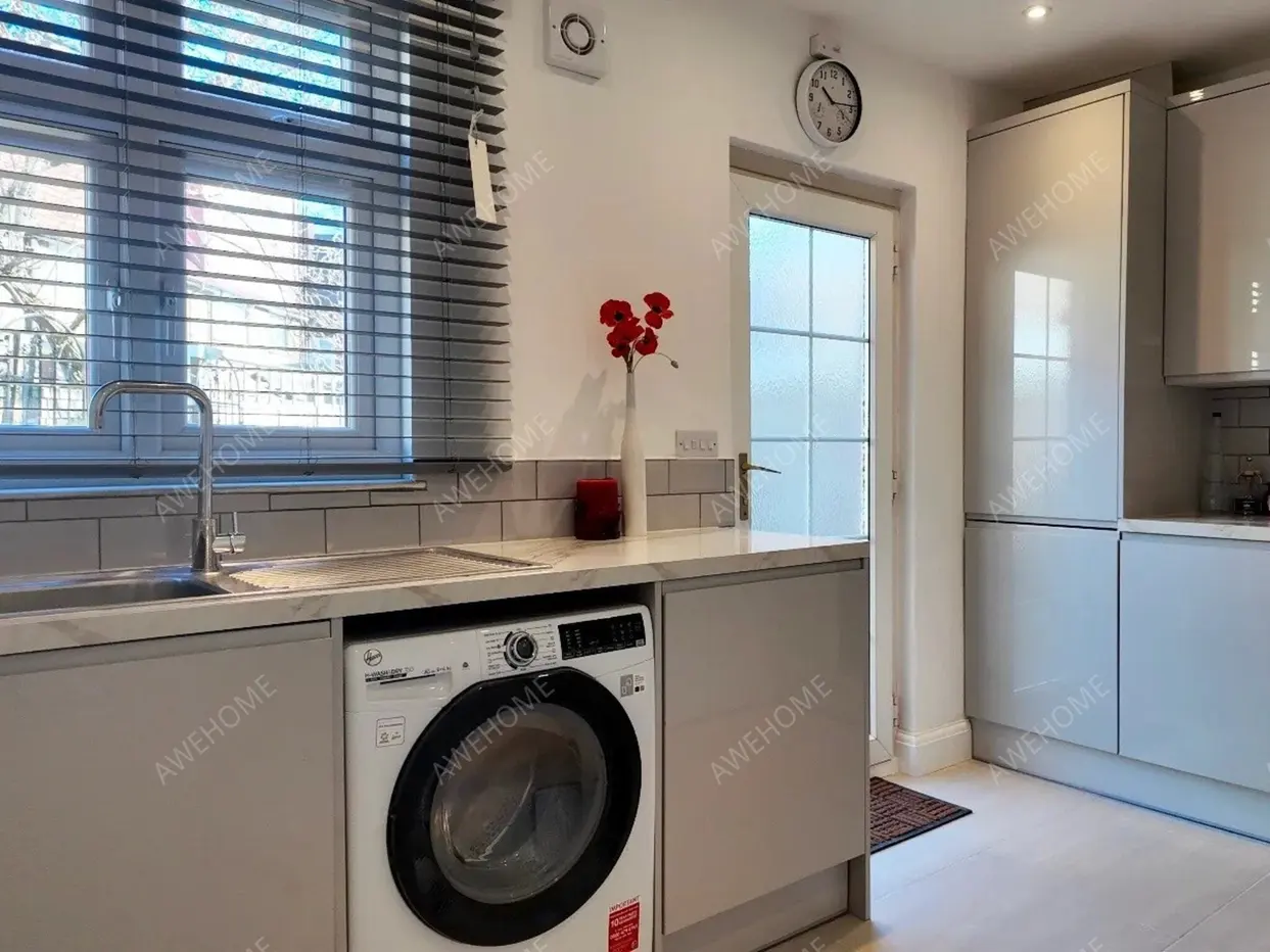 London RentalsAlliance Road