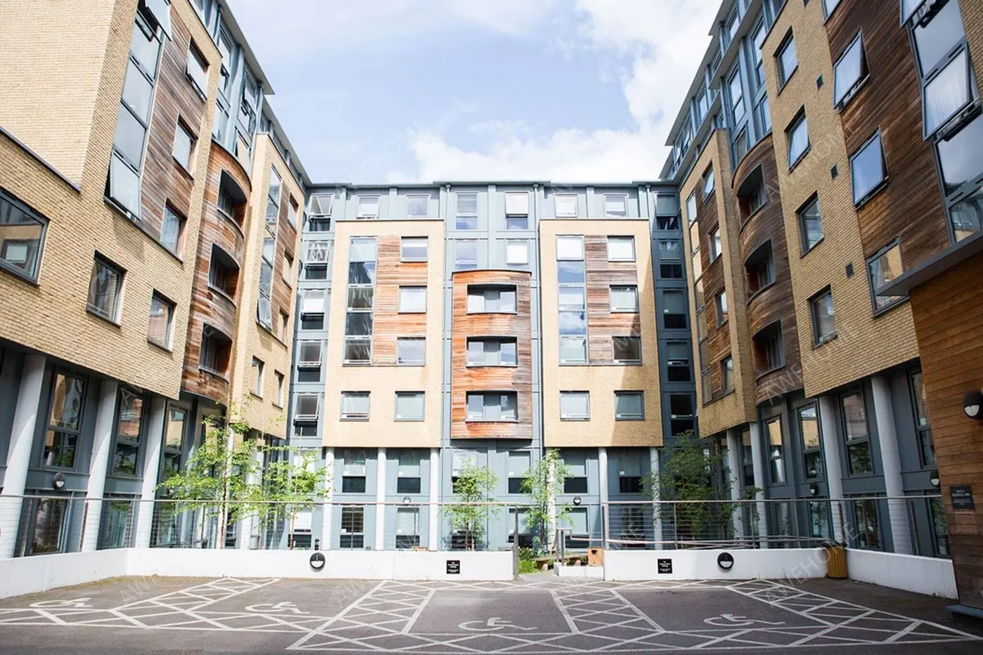 London RentalsMarket Road