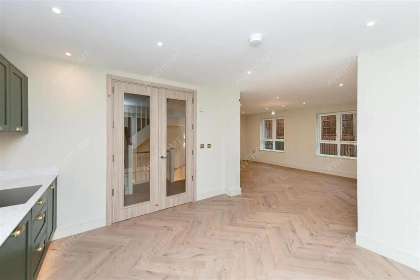 London RentalsFairway Drive