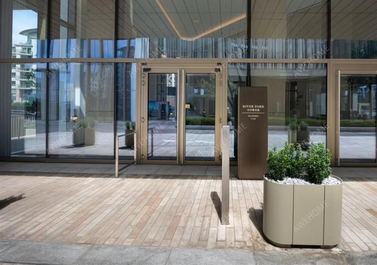 London RentalsNine Elms Lane