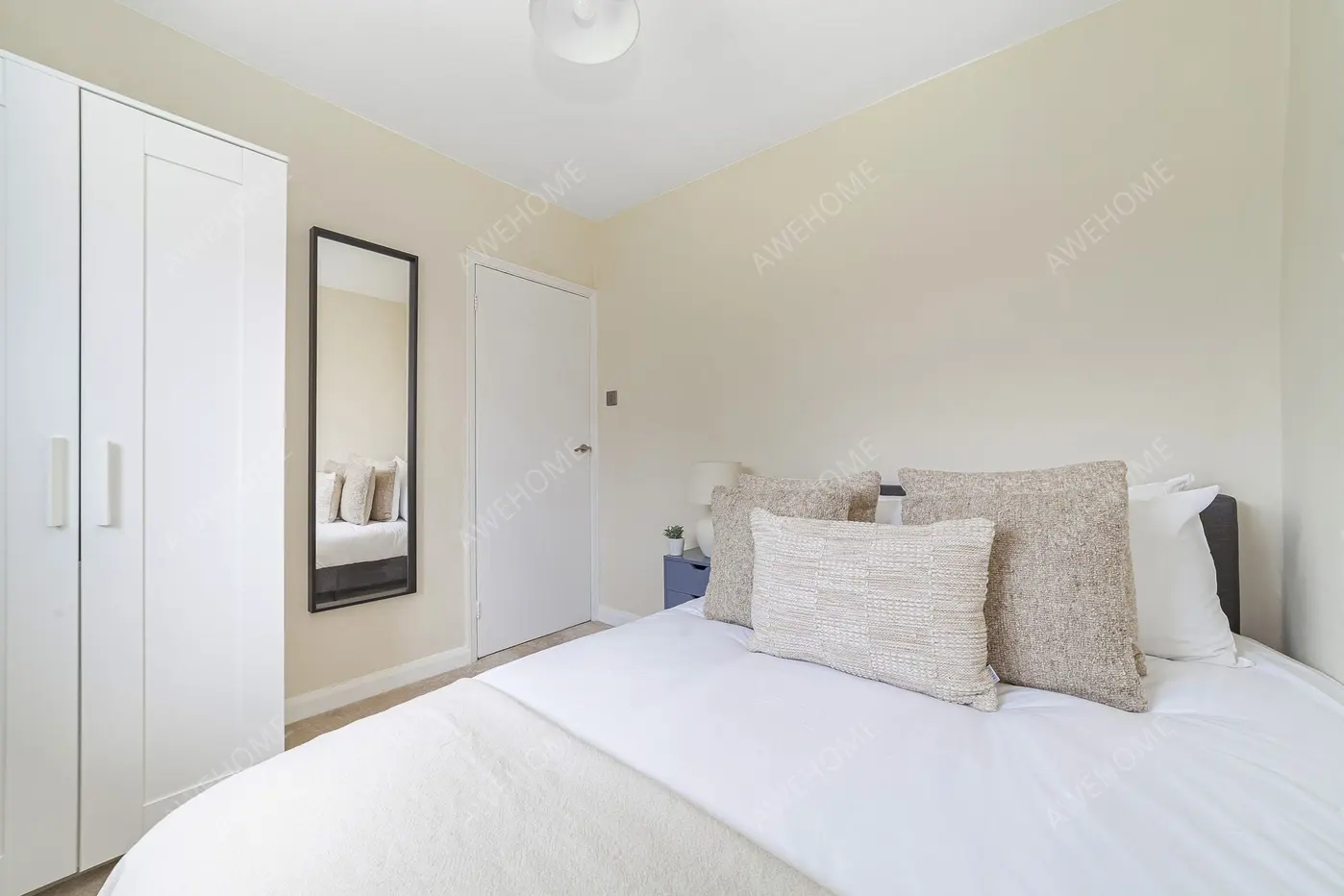 London RentalsMorris Gardens