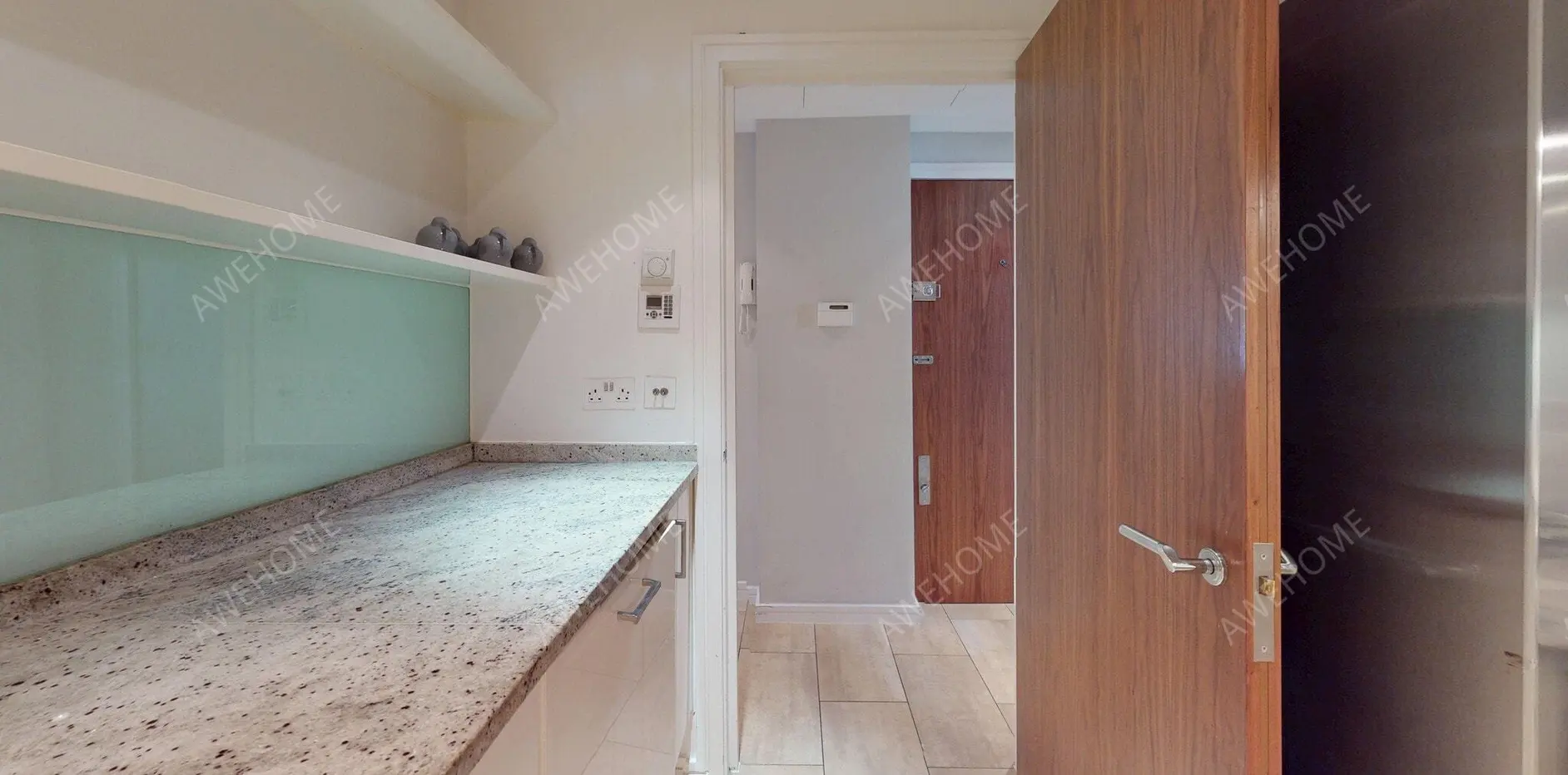 London RentalsYoung Street