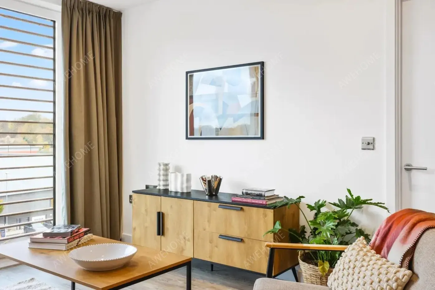 London RentalsSouth Side Three Road