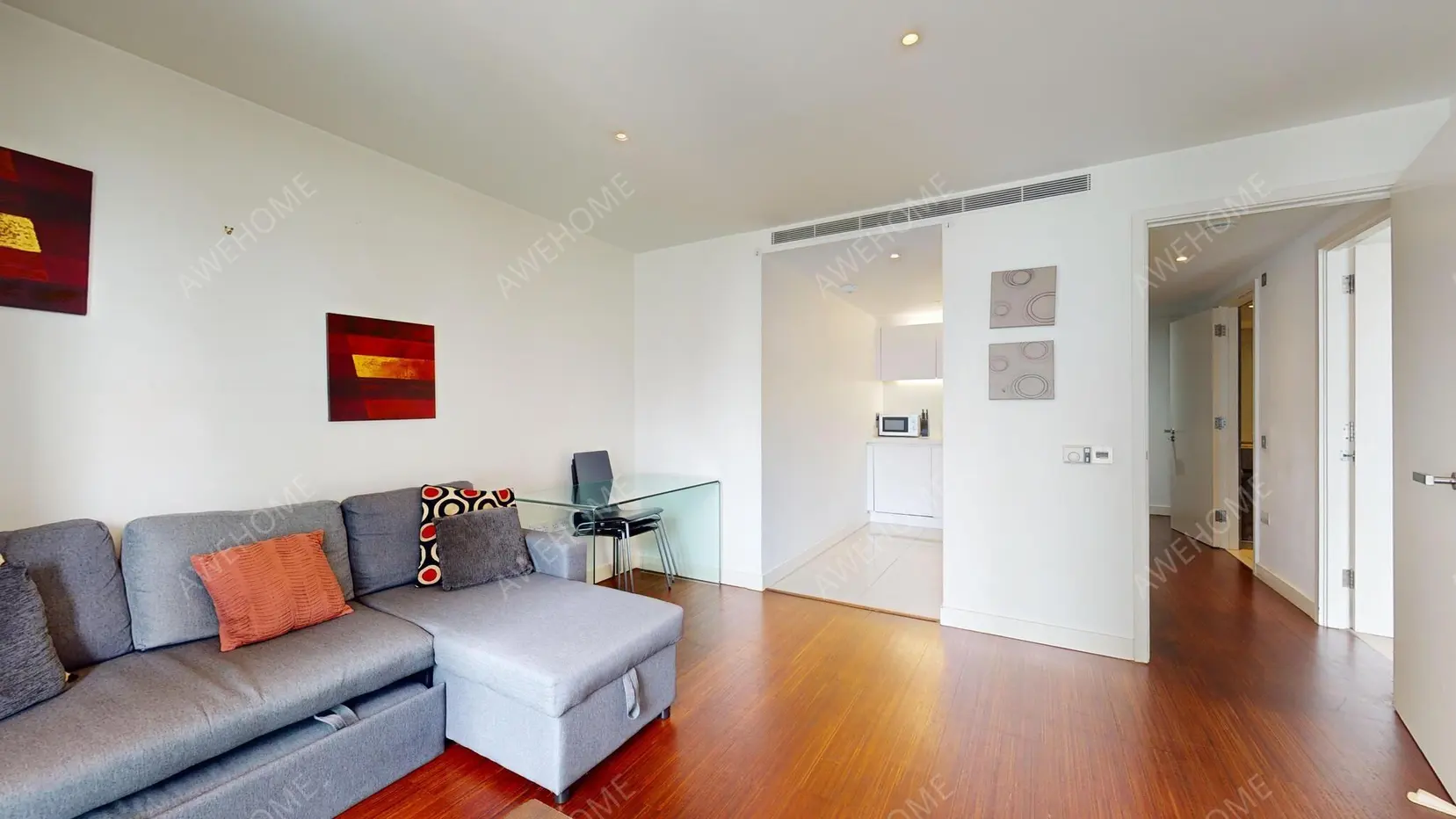 London RentalsPan Peninsula Square