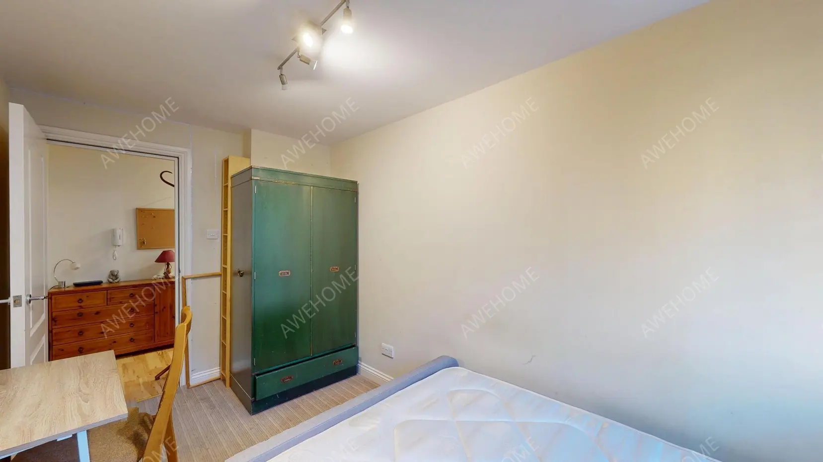 London RentalsOswin Street