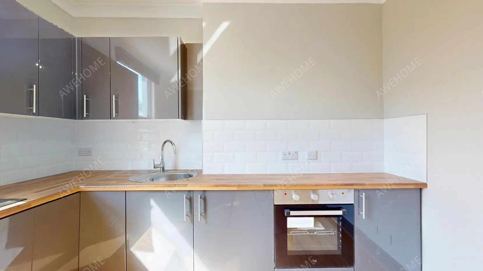 London RentalsIverson Road