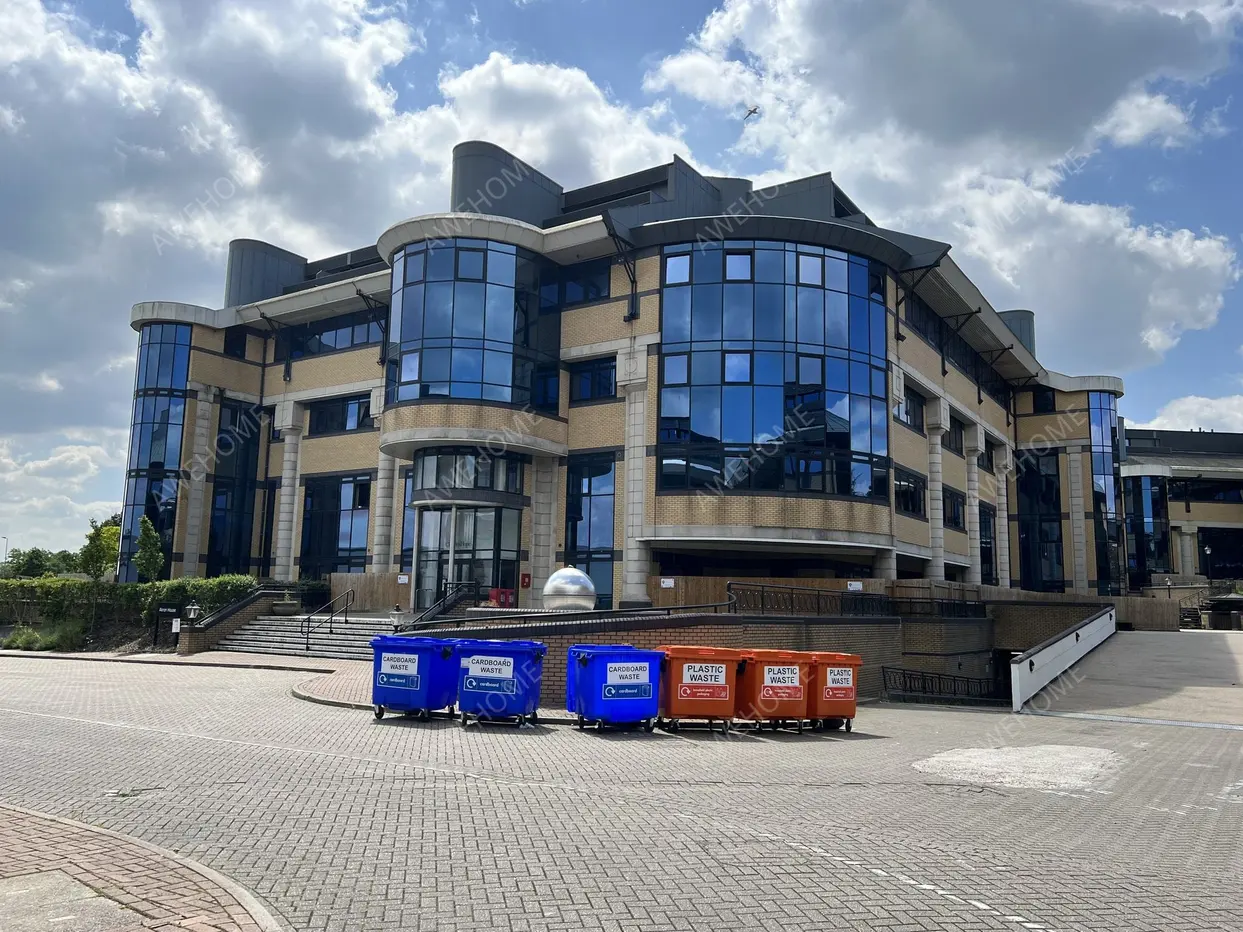 London RentalsNew Horizons Court