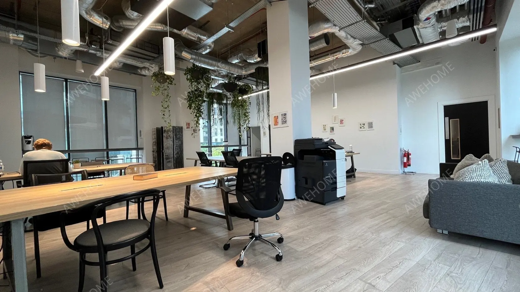 London RentalsCrossharbour Plaza