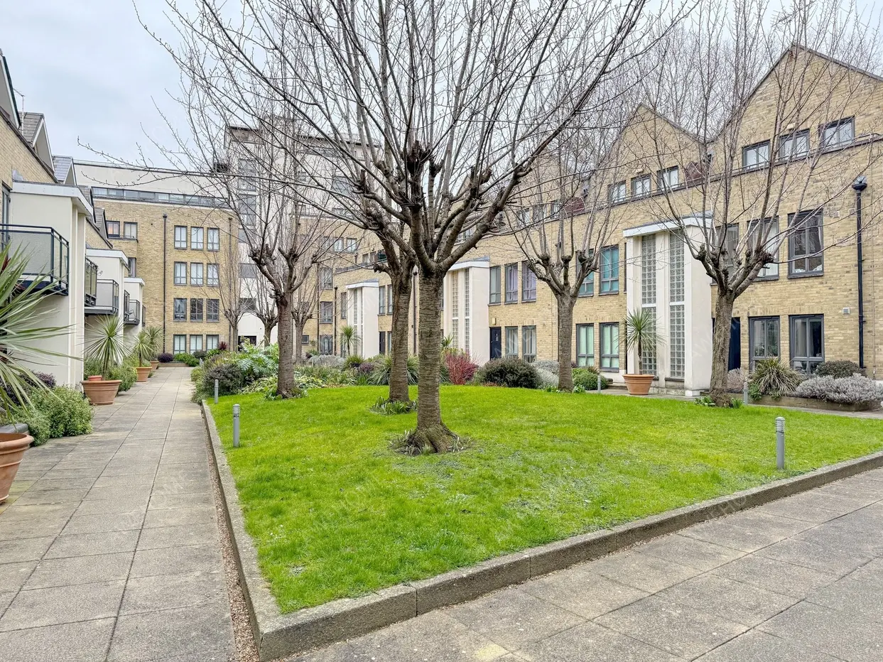 London RentalsBrightlingsea Place