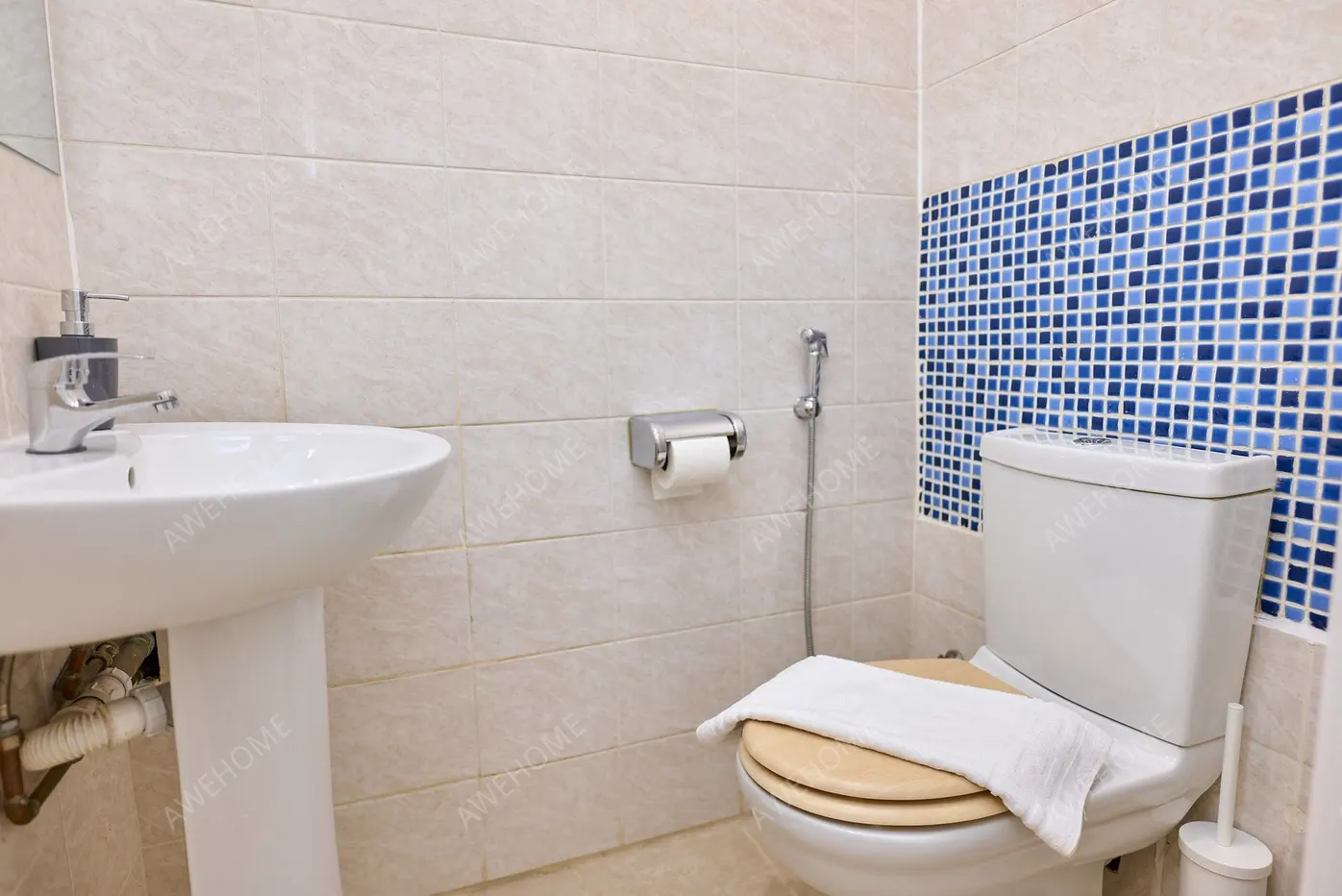 London RentalsHallfield Estate