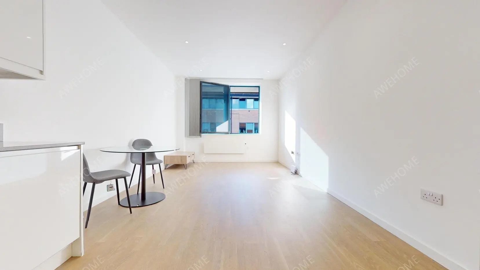 London RentalsRiverbank Way