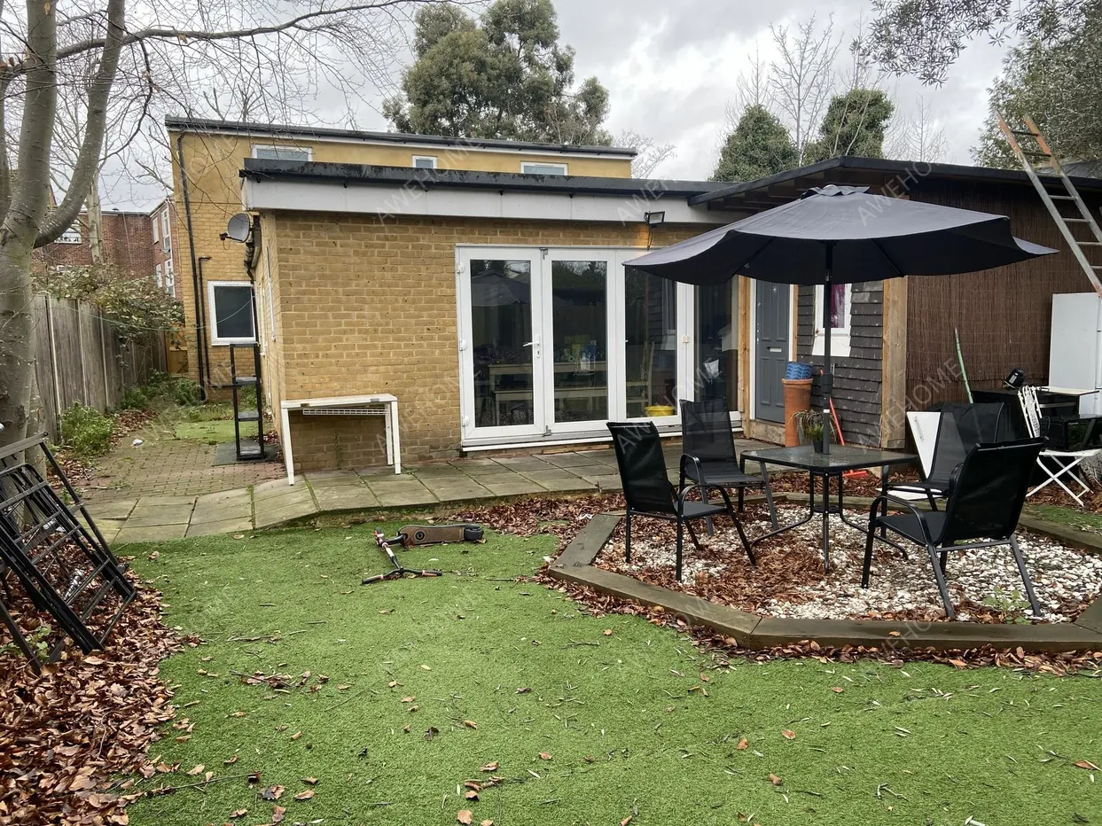 London RentalsChobham Road