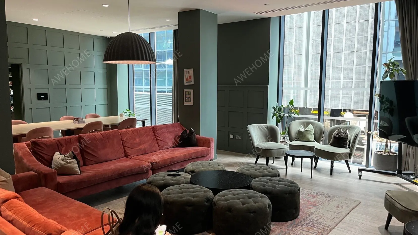 London RentalsCrossharbour Plaza