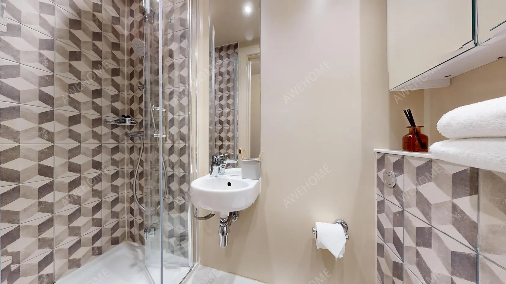 London RentalsCrossharbour Plaza