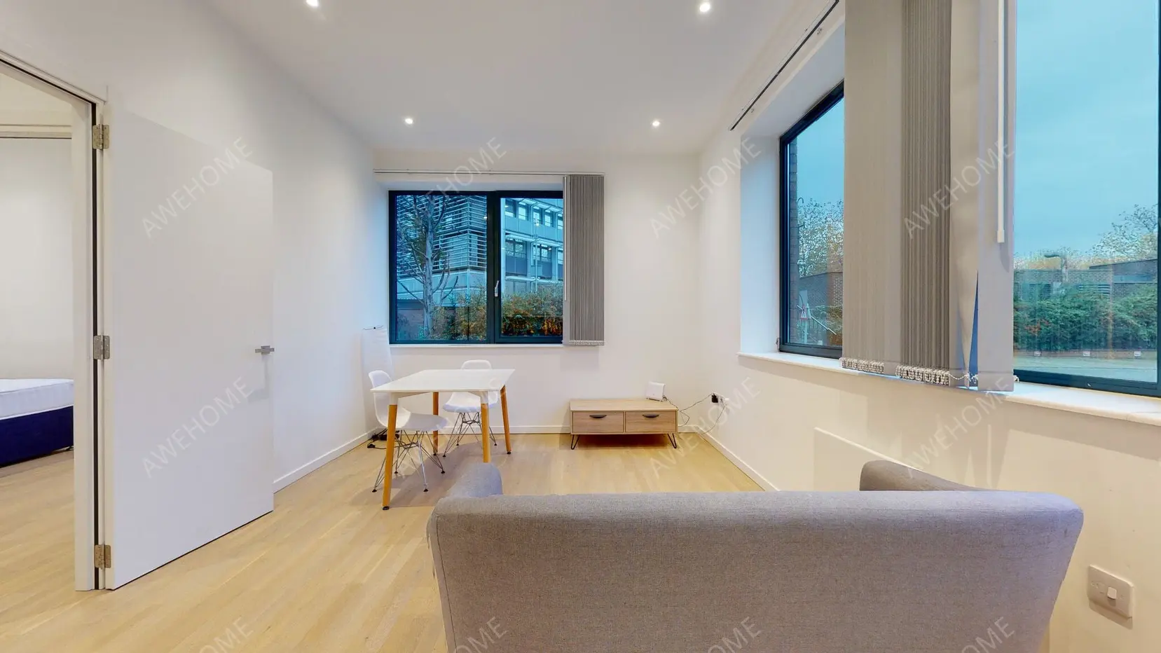 London RentalsRiverbank Way