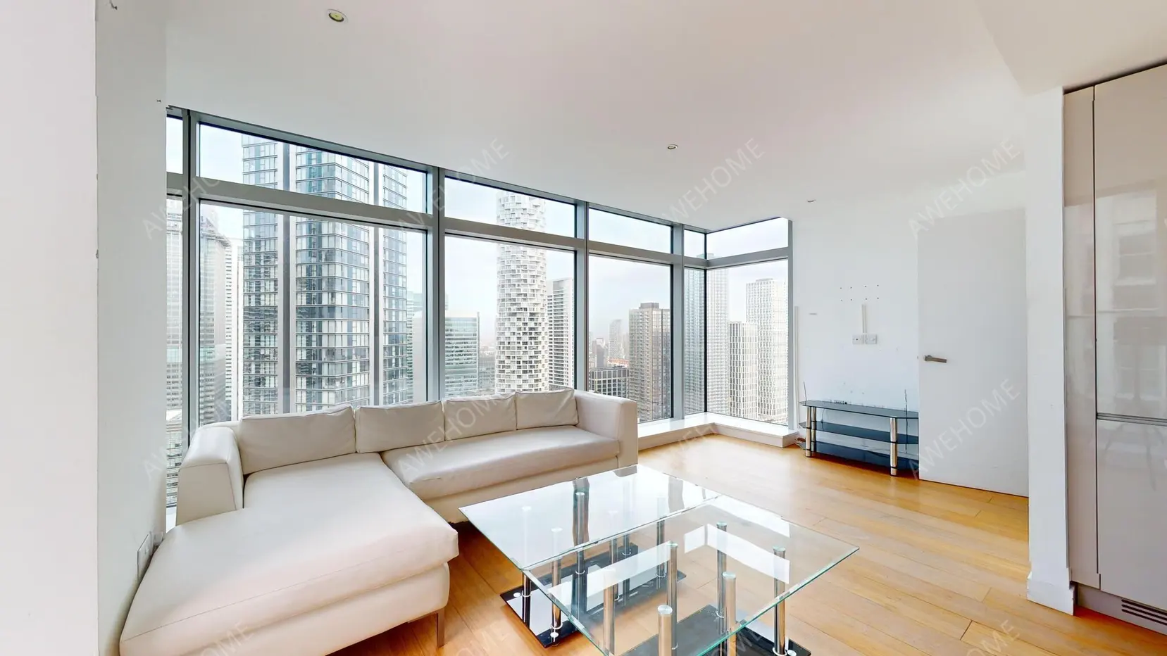 London RentalsPan Peninsula Square