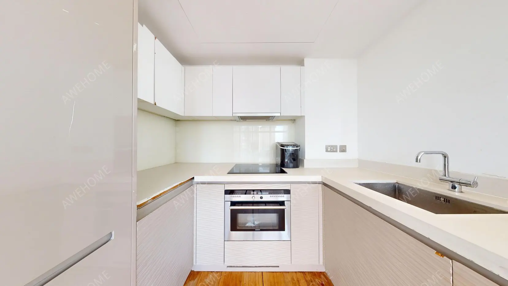 London RentalsPan Peninsula Square