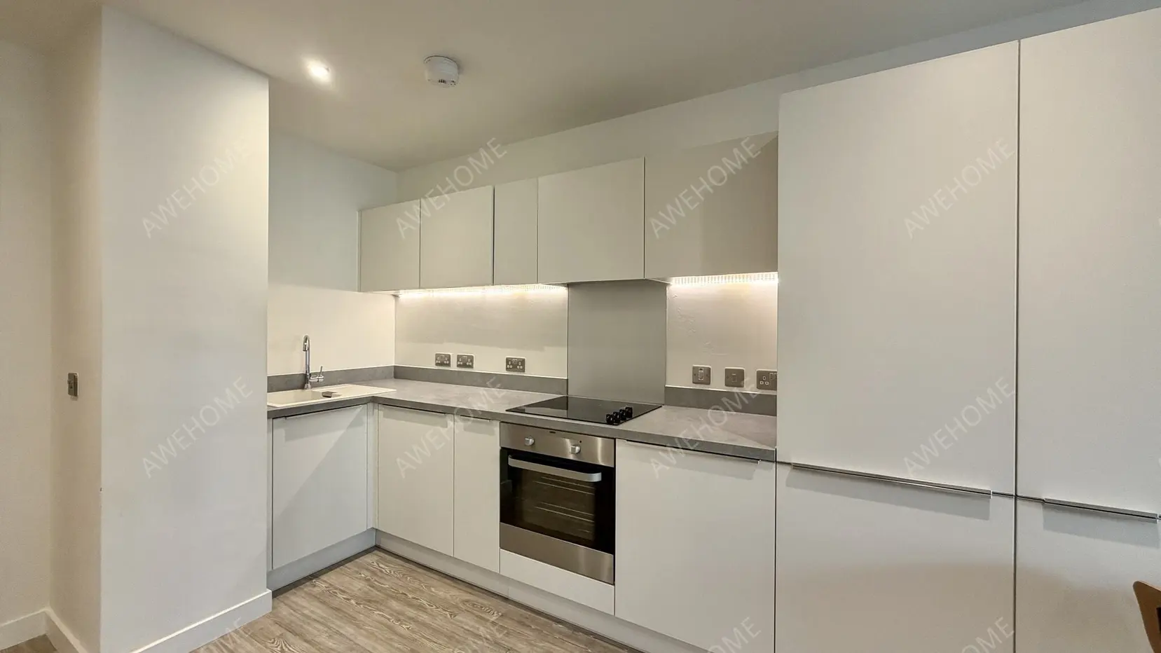 London RentalsSouth Side Three Road