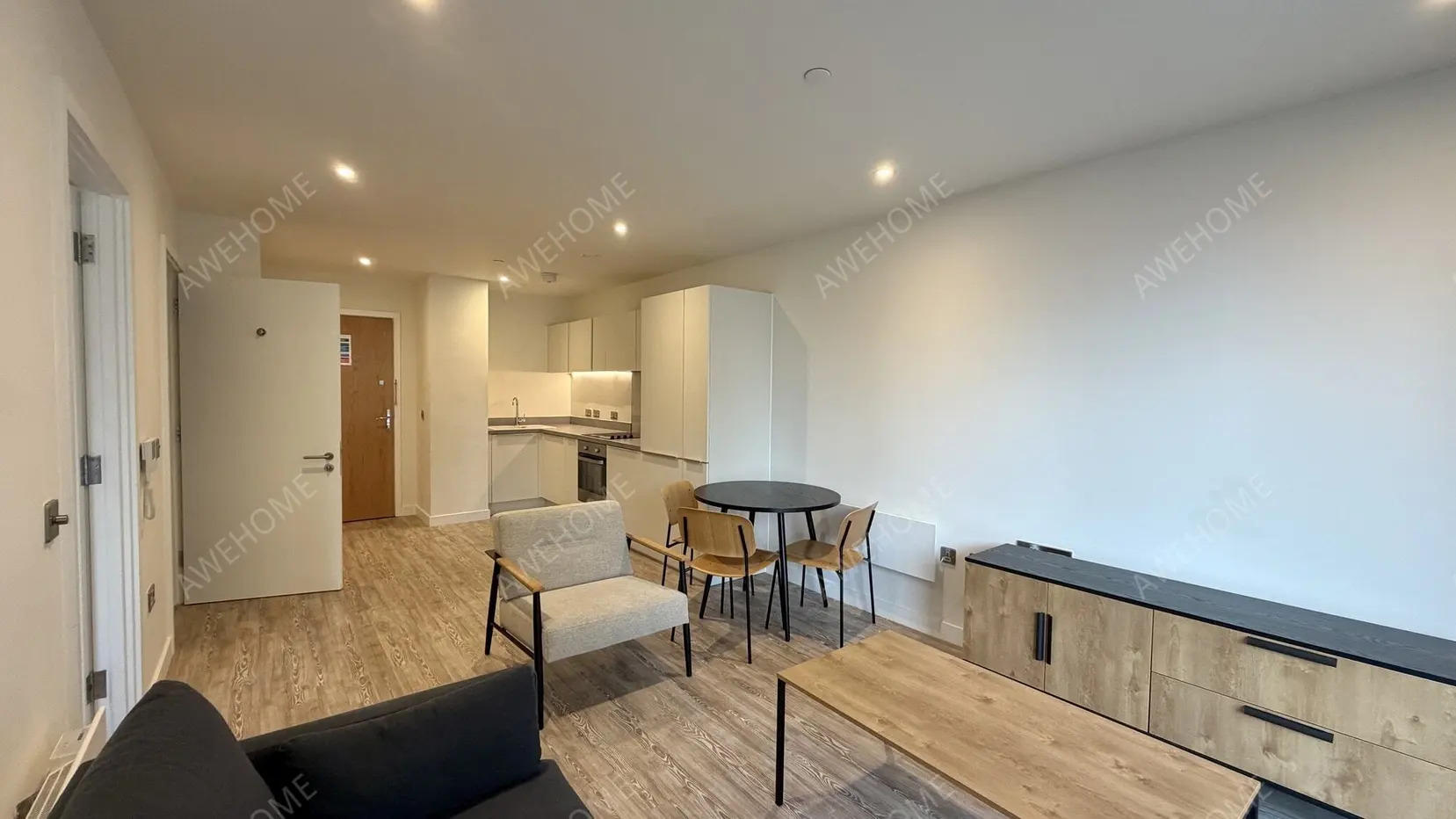 London RentalsSouth Side Three Road