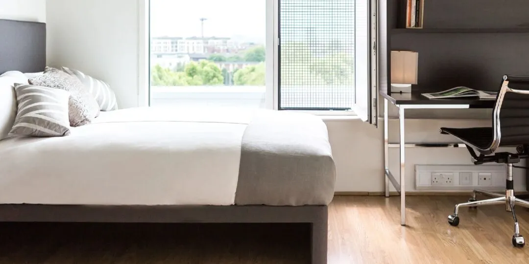 London rental: £349 per week for a studio with floor-to-ceiling windows, bills included!