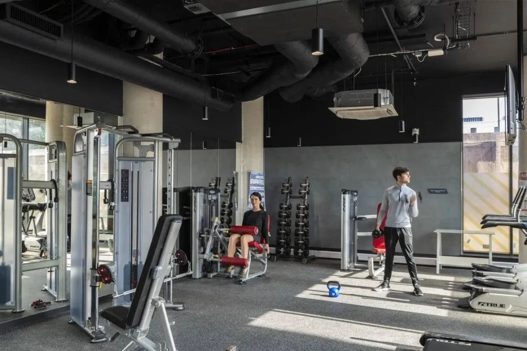 🍀曼城 一街區studio 步行10分鐘到曼大