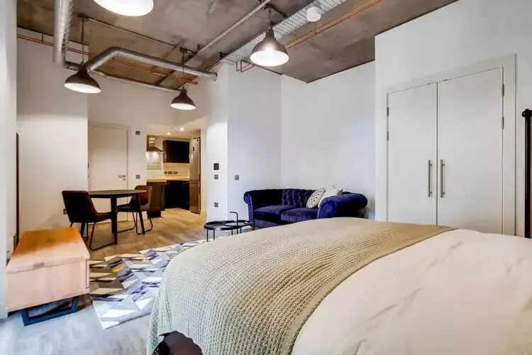 This 39-square-meter studio with a balcony in London is truly beautiful! ❗️