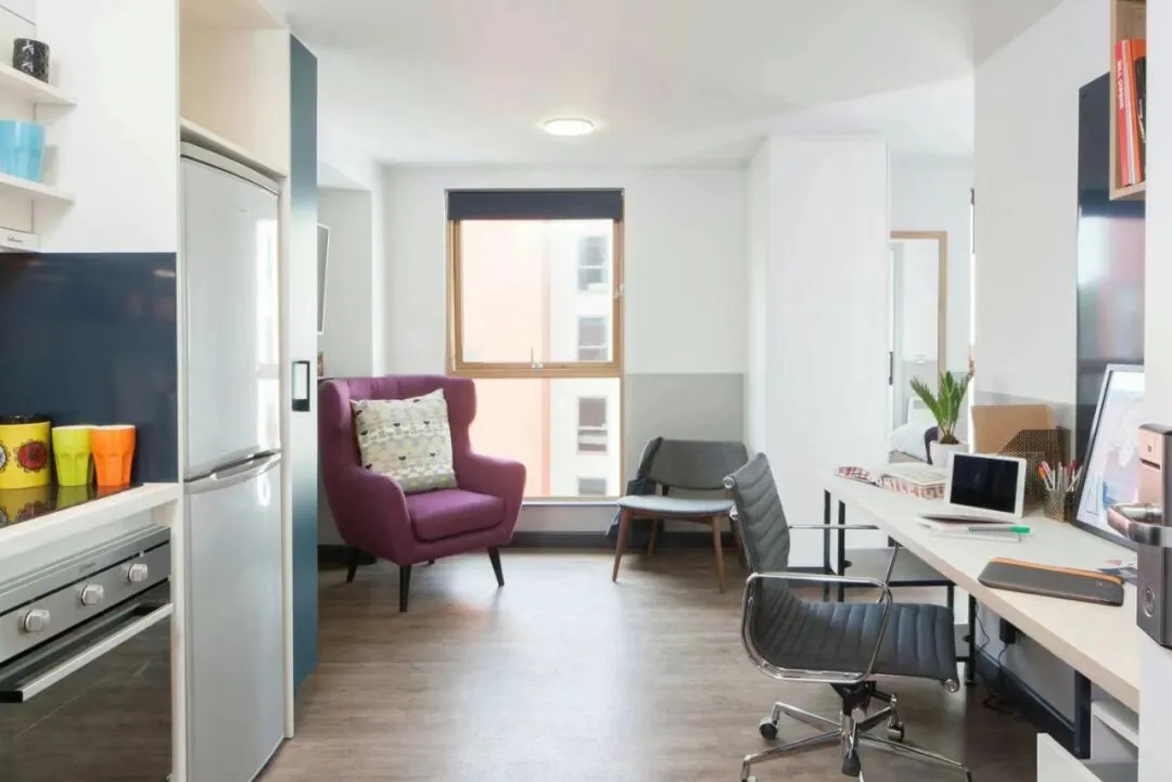 23fall, a spacious 35 sqm studio in the city center of Old St.
