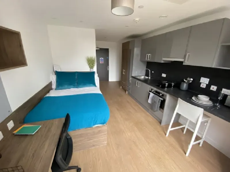 🇬🇧Coventry Warwick｜The Oaks only has this one room type left