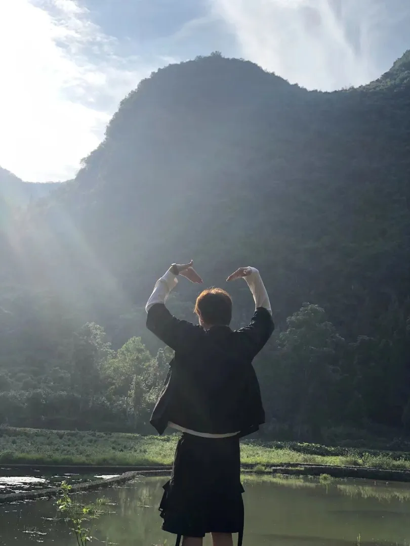 去山里，去海边，去有你的地方