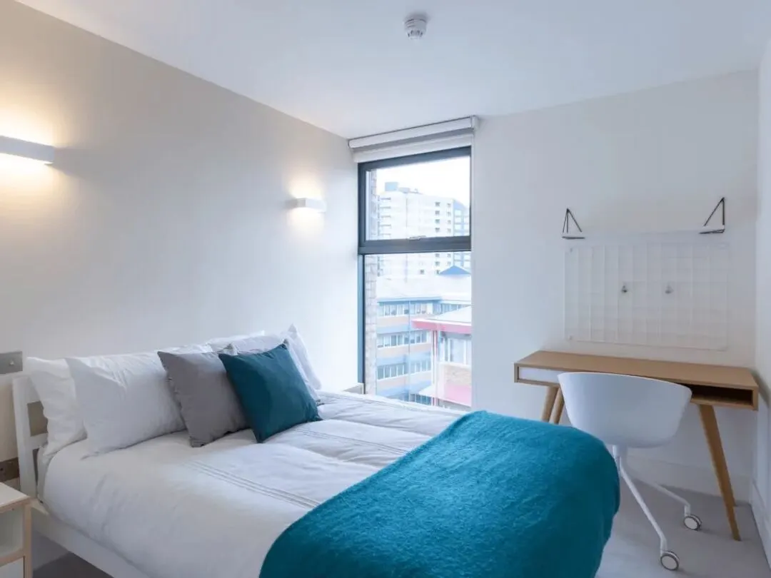 Comfortable and convenient accommodation in the heart of London city center.