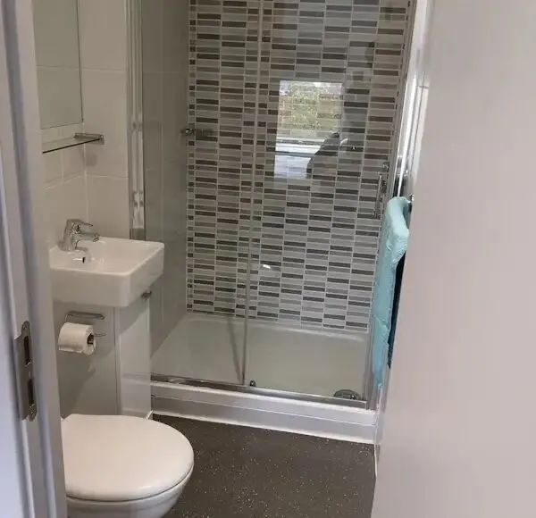 約克留學一定要住這個走路到UOY的studio