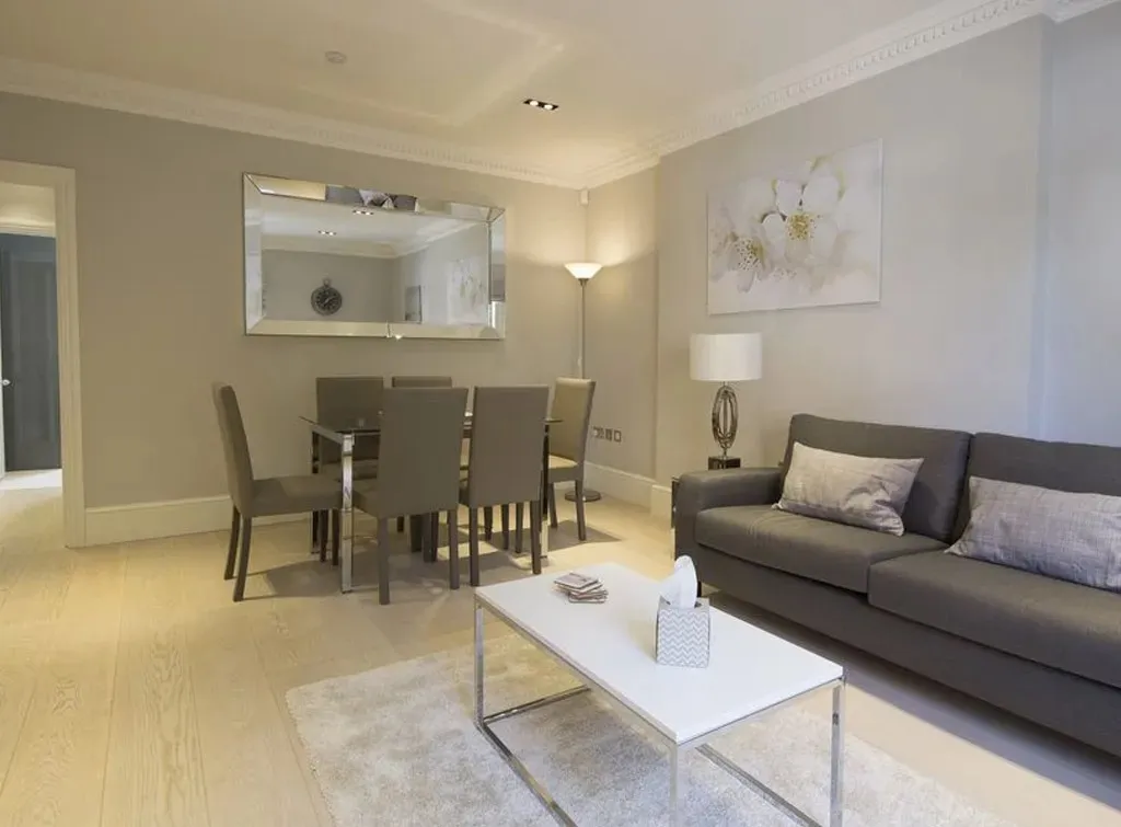 Two bedrooms for the price of one in London, move-in ready! 🌃💰