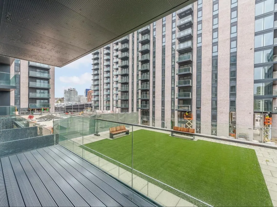 London - I regret not knowing about this 3b with an average of £300 per week earlier!