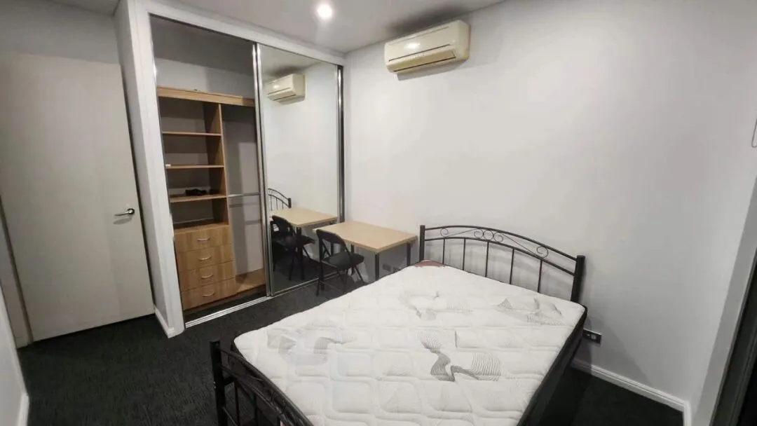 Sydney Waterloo 3b3b student apartment including bills.