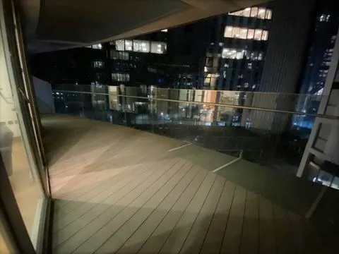 倫敦1b海景房 超級無敵大陽台 公寓樓超豪華